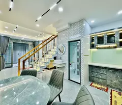 Gần Công Viên Làng Hoa - Hẻm thông 3m - (4 x 8)m - BTCT 2 Tầng