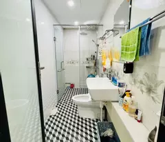 BÁN NHÀ CẦU GIẤY - LÔ GÓC -NHÀ ĐẸP Ở LUÔN - NGÕ NÔNG -  40M Ô TÔ ĐỖ - TƯƠNG LAI SÁT PHỐ