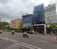 Bán nhà nhỏ Quận Phú Nhuận, sát mặt tiền Nguyễn Văn Trỗi, 1 trệt 1 lầu HCĐ.