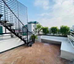 nhà mặt phố Thanh Nhàn, 1 mặt ngõ, 115m x 8 tầng, thang máy, vỉa hè 7m, kinh doanh ngày đêm