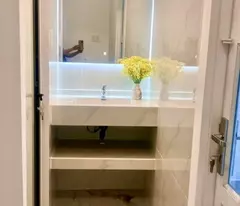 Giảm sốc 16.5 tỷ, bank 17 tỷ hơn. Mặt tiền KD chợ phạm văn hai, 18 phòng 19WC, đang CT 80 tr/th