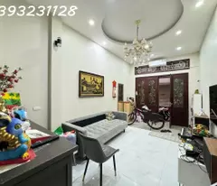 Nhà Đẹp, Diện Tích Rộng 72.2 m2, Phố Thịnh Hào, Đống Đa, Mặt Tiền 4m, Gần Ô Tô, Nhỉnh 12Tỷ.