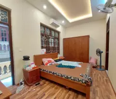 Hoàng Hoa Thám, Ba Đình - Nhà đẹp/ngõ thông/gần phố/6 ngủ/Diện tích lớn - 14.9 tỷ