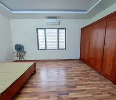 Hoàng Hoa Thám, Ba Đình - Nhà đẹp/ngõ thông/gần phố/6 ngủ/Diện tích lớn - 14.9 tỷ