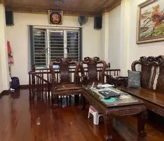 Bán nhà Mặt Phố Chiến Thắng 52m2, 5 tầng, MT 4m Vỉa hè, Ô tô 19.2 tỷ
