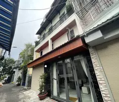 Ngay Trường Tiểu học Lương Thế Vinh - HXH 7 chỗ thông - BTCT 4 Tầng