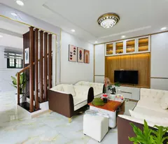 Ngay Trường Tiểu học Lương Thế Vinh - HXH 7 chỗ thông - BTCT 4 Tầng