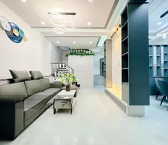 Bán nhà kế bên hxh , gần Sư Vạn Hạnh quận 10  2 tầng , 76 m2 , chỉ 5,x tỷ