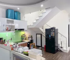 Bán nhà Mặt đường Hoàng Minh Thảo - 55m2 - mặt tiền 4,2m - nở hậu - 4 tầng - giáp ngõ - vỉa hè rộng