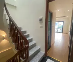 Bán Nhà TT Chúc Sơn - Lô Góc - Ngõ Ô Tô - Xây 4 tầng - Giá 2.55 tỷ