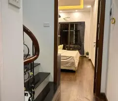 Bán nhà phố ĐỘI CẤN, 5 tầng MT 4m, 30m ra ô tô tránh. Phù hợp gia đình nhỏ ở cực thích. Giá 5.2 tỷ.