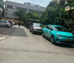 Bán nhà Phân lô Nghĩa Đô, DT 80m, MT 4.5m, ô tô tránh. Phù hợp vừa ở vừa kinh doanh. Giá 24.5 tỷ.