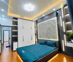 BÁN NHÀ GẦN ĐẠI HỌC BÁCH KHOA, 40M, 5T, OTO ĐỖ CỬA, Ở NGAY, CHỈ 5 TỶ