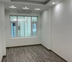 * Bán nhà Đội Cấn 41m, 4 tầng giá 6,3 tỷ nhà đẹp ở ngay