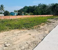 ĐẤ𝐓 𝐍Ề𝐍 𝐓𝐑𝐔𝐍𝐆 𝐓Â𝐌 𝐏𝐇Ú 𝐐𝐔Ố𝐂 - 𝐒𝐔Ố𝐈 ĐÁ