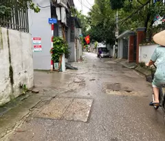Bán nhà Thạch Bàn Long Biên DT 34M*5T giá 5 tỷ 6 Ô tô lô góc ngõ nông thoáng mát ở sướng