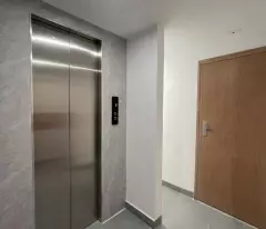 Bán nhà Hà Đông 50m ô tô đỗ trong nhà ,có  thang máy, vị trí đẹp , giá 10 tỷ