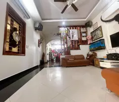 Bán nhà Hà Đông 50m ô tô đỗ trong nhà ,có  thang máy, vị trí đẹp , giá 10 tỷ