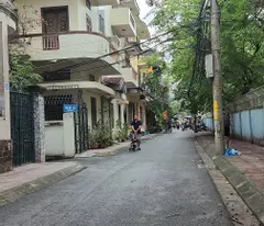 SIÊU HOT NHÀ TRONG KHU TẬP THỂ ĐẠI HỌC HÀ NỘI LƯƠNG THẾ VINH 4.4 TỶ 41m2 2T MT 3.4