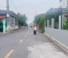 VỊ CHÍ ĐẤT KINH DOANH - CẦN TIỀN GIÁ BÁN RA TRONG 10 NGÀY  DT 114 M KHUÔN THỬA ĐẸP MẠT TIỀN HẠU