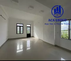 Chỉ 20tr.tháng. CHO THUÊ NHÀ 3 TẦNG MẶT TIỀN BÀ TRIỆU
