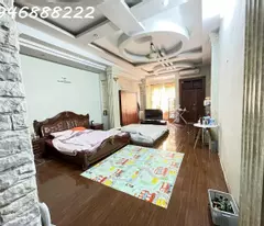 Mặt đường Nguyễn Công Trứ xây 5 tầng  vị trí đẹp gần Hồ Sen , đang kinh doanh ra dòng tiền .