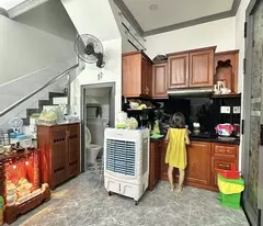 Bán Nhà Mặt Tiền Hẻm Đường Ba Tháng Hai Phường 14 Quận 10.