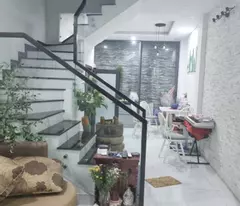 MỚI !!!  bán nhà 3 tầng quận 10 , 1 trệt 1 lầu 1 sân thượng gần Nhật Tảo , 39 m2 chỉ nhỉnh 6 tỷ (
