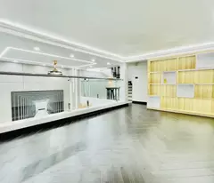TRỤC CHÍNH CẦU GIẤY 45m2 -NGÕ NÔNG - LÔ GÓC - OTO 4 CHỖ ĐỖ CỬA  - AN NINH TUYỆT ĐỐI GIÁ 9.2