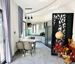 CẦN BÁN NHÀ ĐẸP 2 TẦNG FULL NỘI THẤT XỊN GẦN BÀU VÁ 1