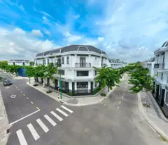 Nhà Phố 1trệt 1lững 1lầu Hòa Lợi, Gần trung tâm Tp. Mới Bình Dương giá 2,3ty