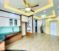 BÁN NHÀ GIẢI PHÓNG QUẬN THANH XUÂN PHÂN LÔ Ô TÔ 7 CHỖ VÀO NHÀ THANG MÁY XỊN 43M 13,5 TỶ