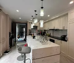 Siêu phẩm Long Biên, 1 mặt phố 1 mặt ngõ ôtô tránh, 124m x 8 tầng, mặt tiền 5.6m, thang máy, kinh