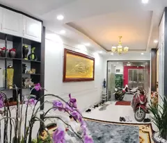 Nhà đẹp, full nội thất sịn sò tiền tỷ, 2 thoáng, 4 ngủ rộng rãi,thang máy êm ru.