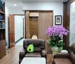 Nhà đẹp, full nội thất sịn sò tiền tỷ, 2 thoáng, 4 ngủ rộng rãi,thang máy êm ru.