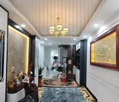 Nhà đẹp, full nội thất sịn sò tiền tỷ, 2 thoáng, 4 ngủ rộng rãi,thang máy êm ru.