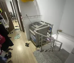 NHANH MỚI KỊP - LÊ TRỌNG TẤN - TÂN PHÚ - 2 TẦNG - HẺM XE HƠI THÔNG - CÁCH MT 10M - 62M2