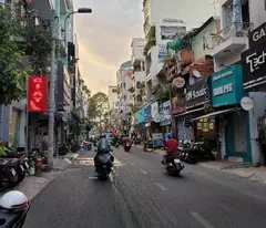 +Quận 10-Bán Nhà Phố Trần Minh Quyền 5Tầng (3.7X13m) Nở Hậu 4.5m Sổ vuông Đẹp, HC Đủ