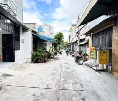 BÌNH TÂN - NGAY CHỢ - NỞ HẬU GẦN 5M - HXH THÔNG - 2 TẦNG DT 58M2 - GIÁP TÂN PHÚ - NGAY TÂN
