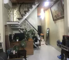 Bán nhà chính chủ sổ đỏ riêng 32,5m thực sd 40m