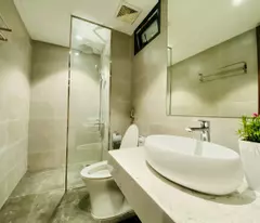 Cho thuê căn hộ siêu đẹp, đầy đủ tiện nghi tại 603 Lạc Long Quân - Tây Hồ