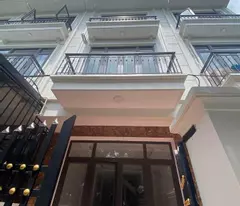 BÁN GẤP NHÀ PHỤNG CHÂU - XAY MỚI 3T - Ô TÔ GẦN