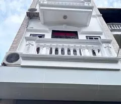Cực hiếm !. Bán nhà Xuân La 5 tầng mt 4.2 lô góc ô tô vào tận cửa , giá 9.4 tỷ
