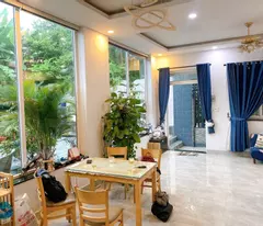 Bán biệt thự sân vườn195m2, chỉ 5.9 tỷ