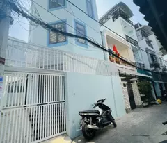 QUẬN 7, TRẦN XUÂN SOẠN - CĂN GỐC HẺM THÔNG THOÁNG - NHÀ MỚI XÂY ĐẸP DỌN VÀO Ở LIỀN - 5PN CHỖ ĐỂ XE