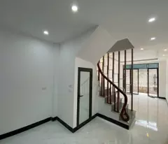Bán Nhà Trung Tâm Chúc Sơn - Ô Tô Gần - Ở Ngay - Nhà 3 Tầng