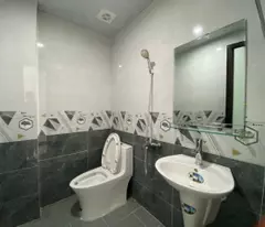Bán Nhà Trung Tâm Chúc Sơn - Ô Tô Gần - Ở Ngay - Nhà 3 Tầng