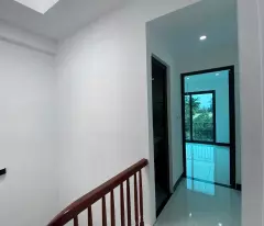 Bán Nhà Trung Tâm Chúc Sơn - Ô Tô Gần - Ở Ngay - Nhà 3 Tầng
