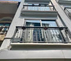 BÁN NHÀ  CẦU GIẤY NHÀ MỚI  Ô TÔ ĐỖ CỬA KHU TRUNG TÂM  TIỆN ÍCH  Ở SƯỚNG CHỈ 7,8 TỶ