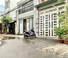 Bán nhà đường C1, HXT, phường Tân Chánh Hiệp, Quận 12, 
DT 44m2 (4 x 11) x 3 tầng, 
Chỉ 4.08 tỷ